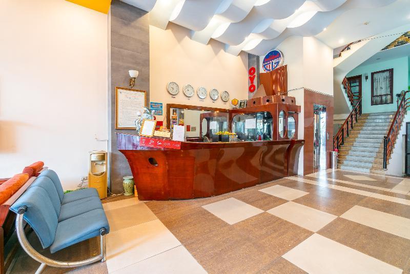 Super Oyo 266 Golden Gate Hotel Da Nang Buitenkant foto