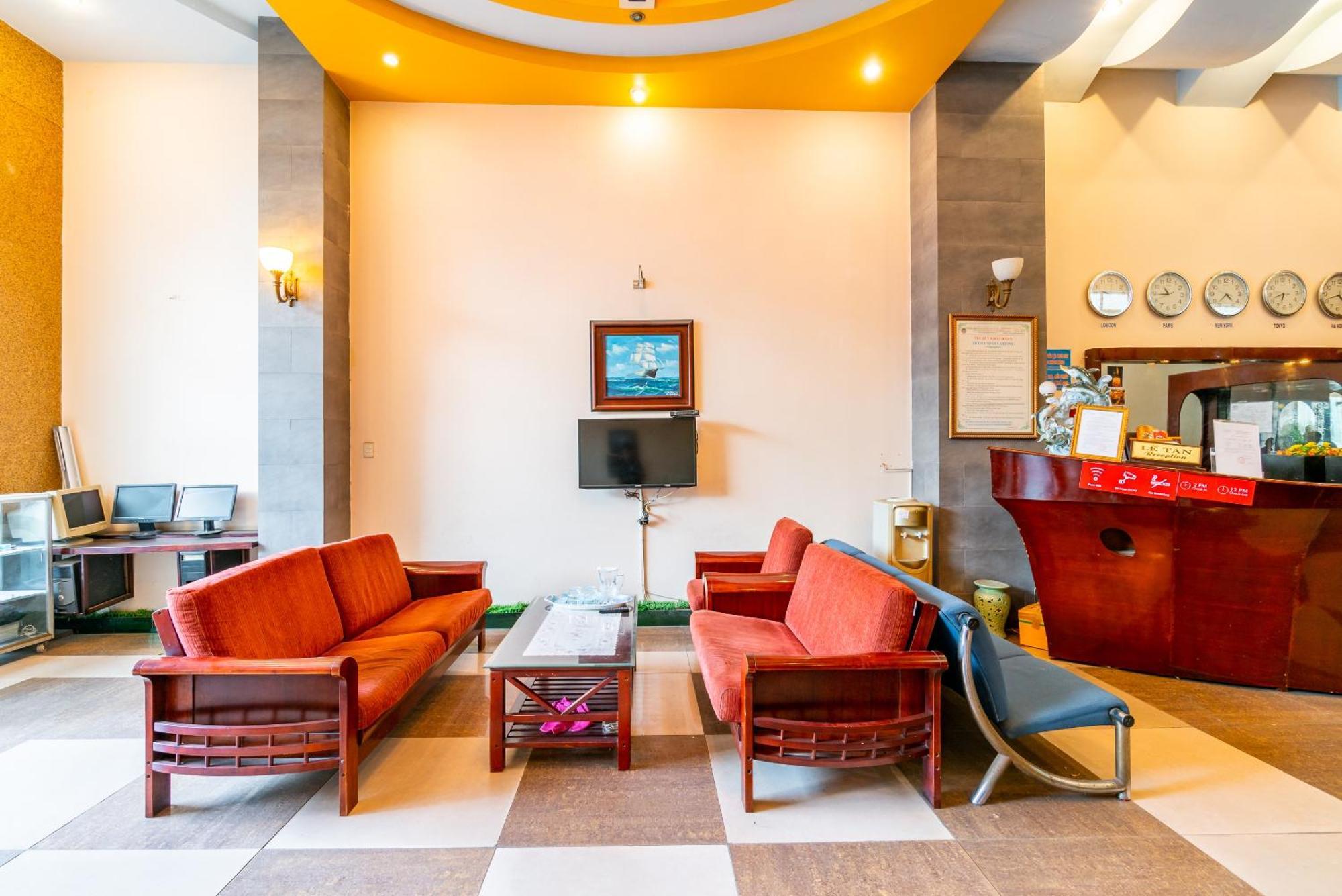 Super Oyo 266 Golden Gate Hotel Da Nang Buitenkant foto