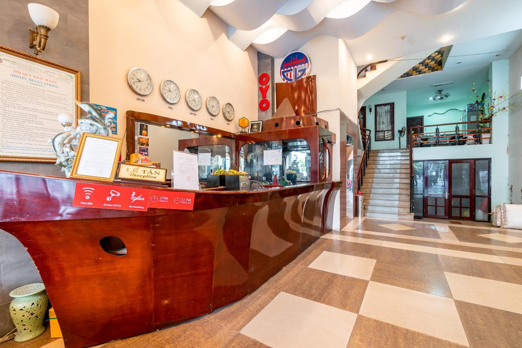 Super Oyo 266 Golden Gate Hotel Da Nang Buitenkant foto