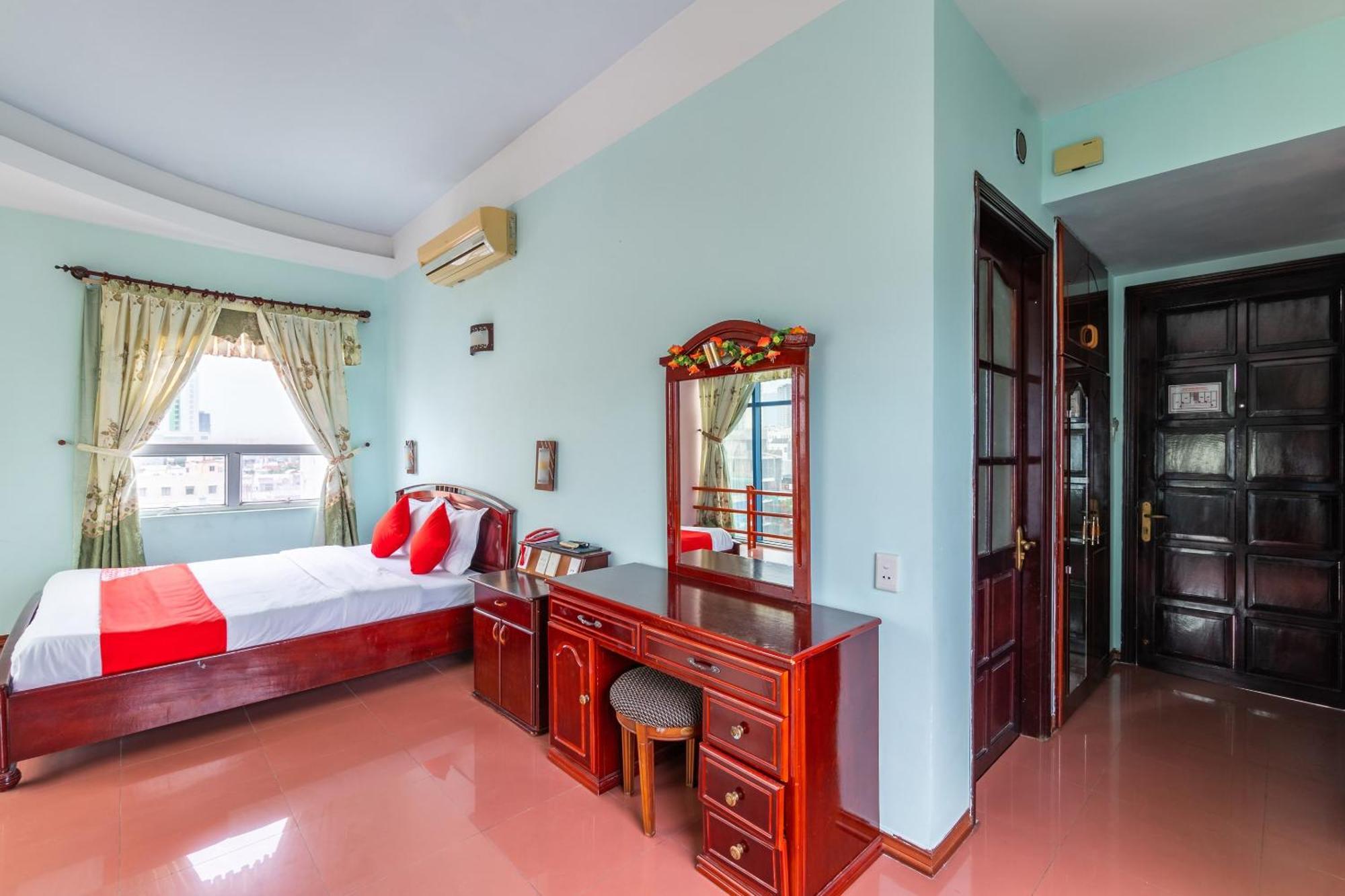 Super Oyo 266 Golden Gate Hotel Da Nang Buitenkant foto